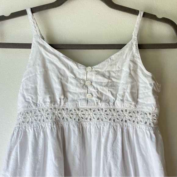 GAP Teen White Eyelet Tiered Sundress Size 10 Youth Summer Cotton Blend - Picture 2 of 12
